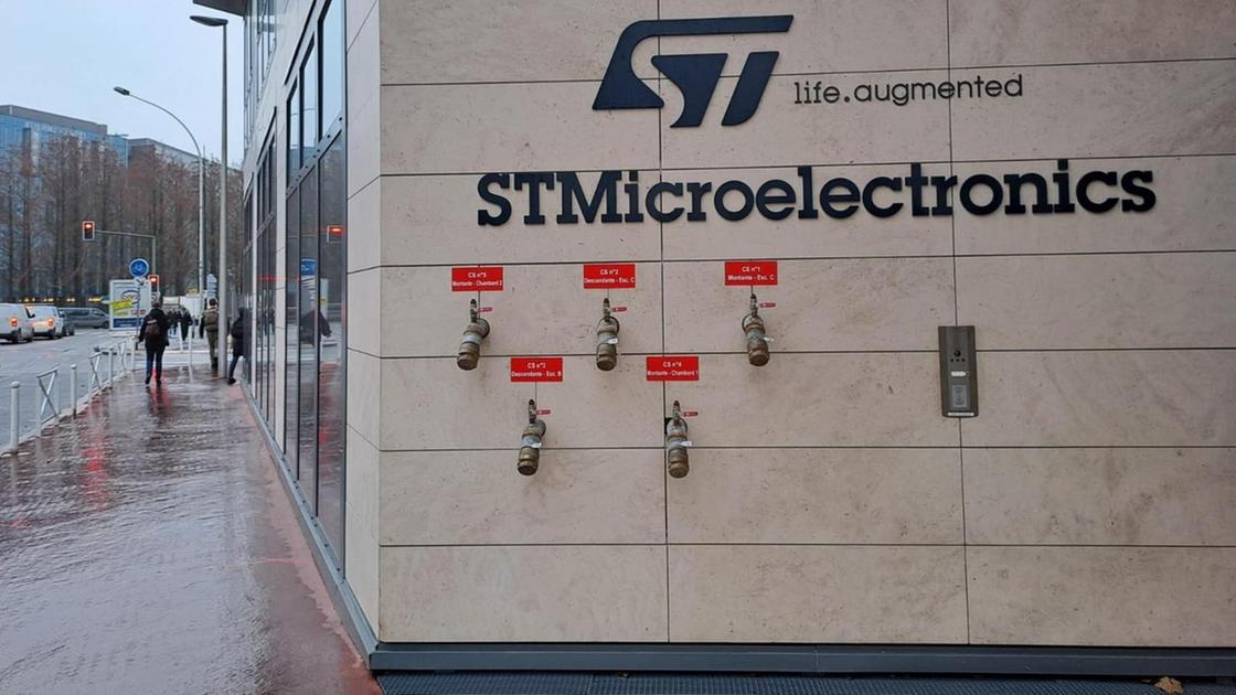 StMicroelectronics: Cassa integrazione a Catania per 2.500 dipendenti