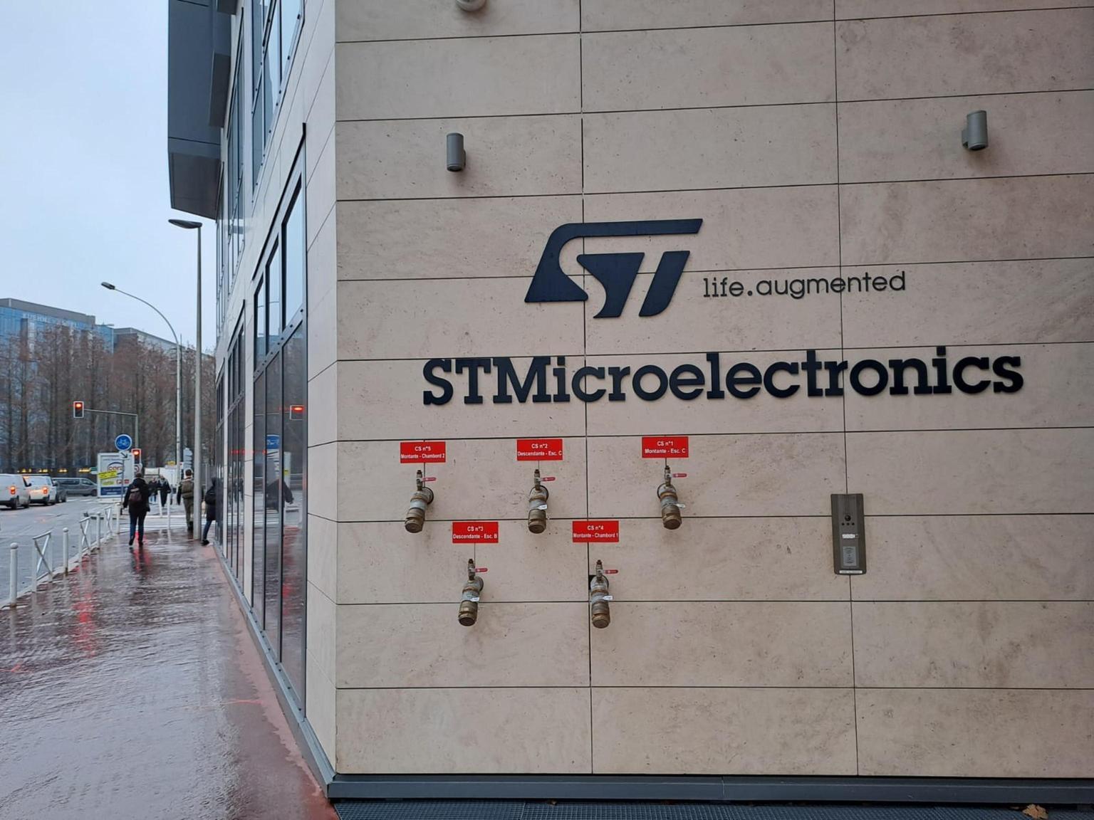 StMicroelectronics: Cassa integrazione a Catania per 2.500 dipendenti