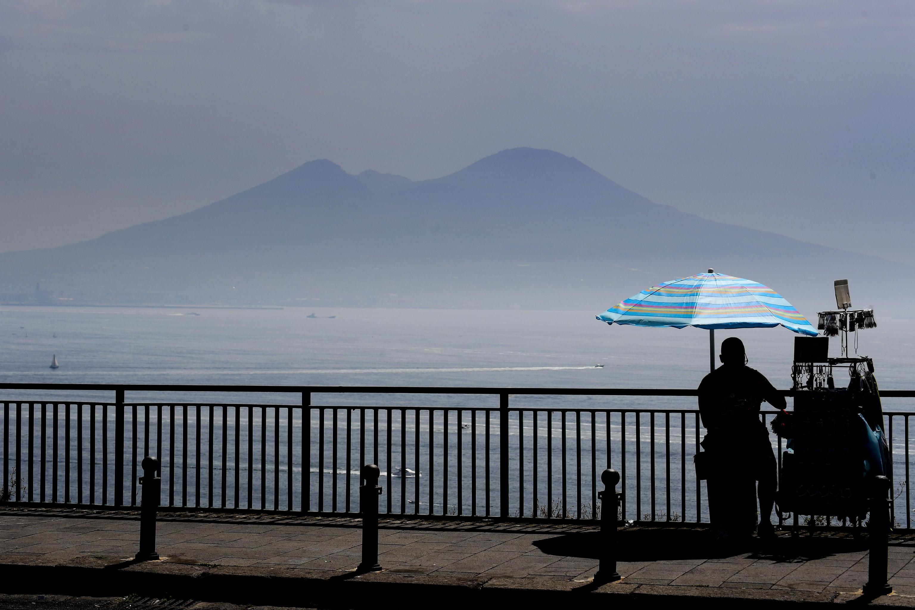 Napoli più calda de Il Cairo e Riyad: domenica previste temperature record