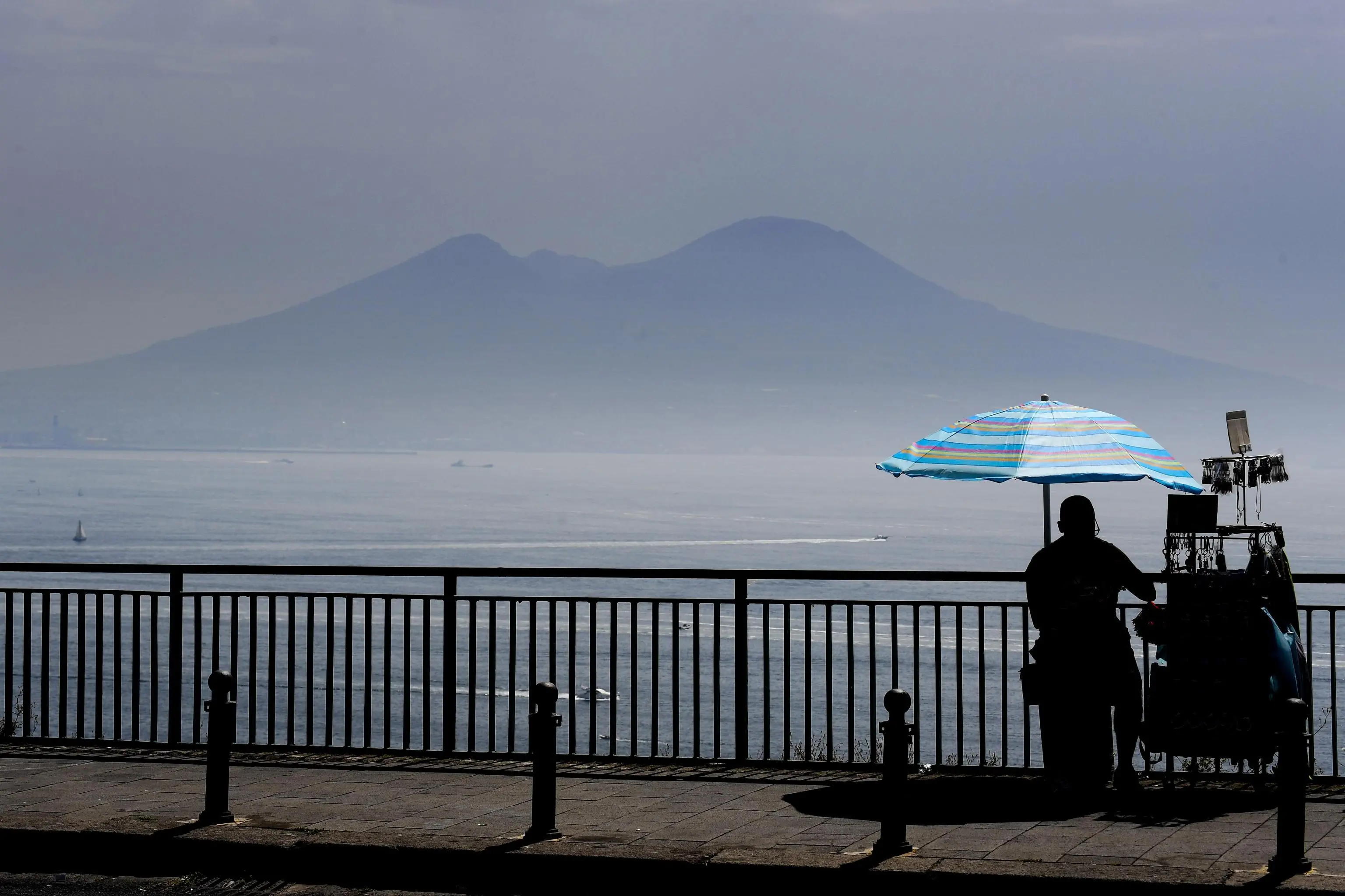 Napoli più calda de Il Cairo e Riyad: domenica previste temperature record