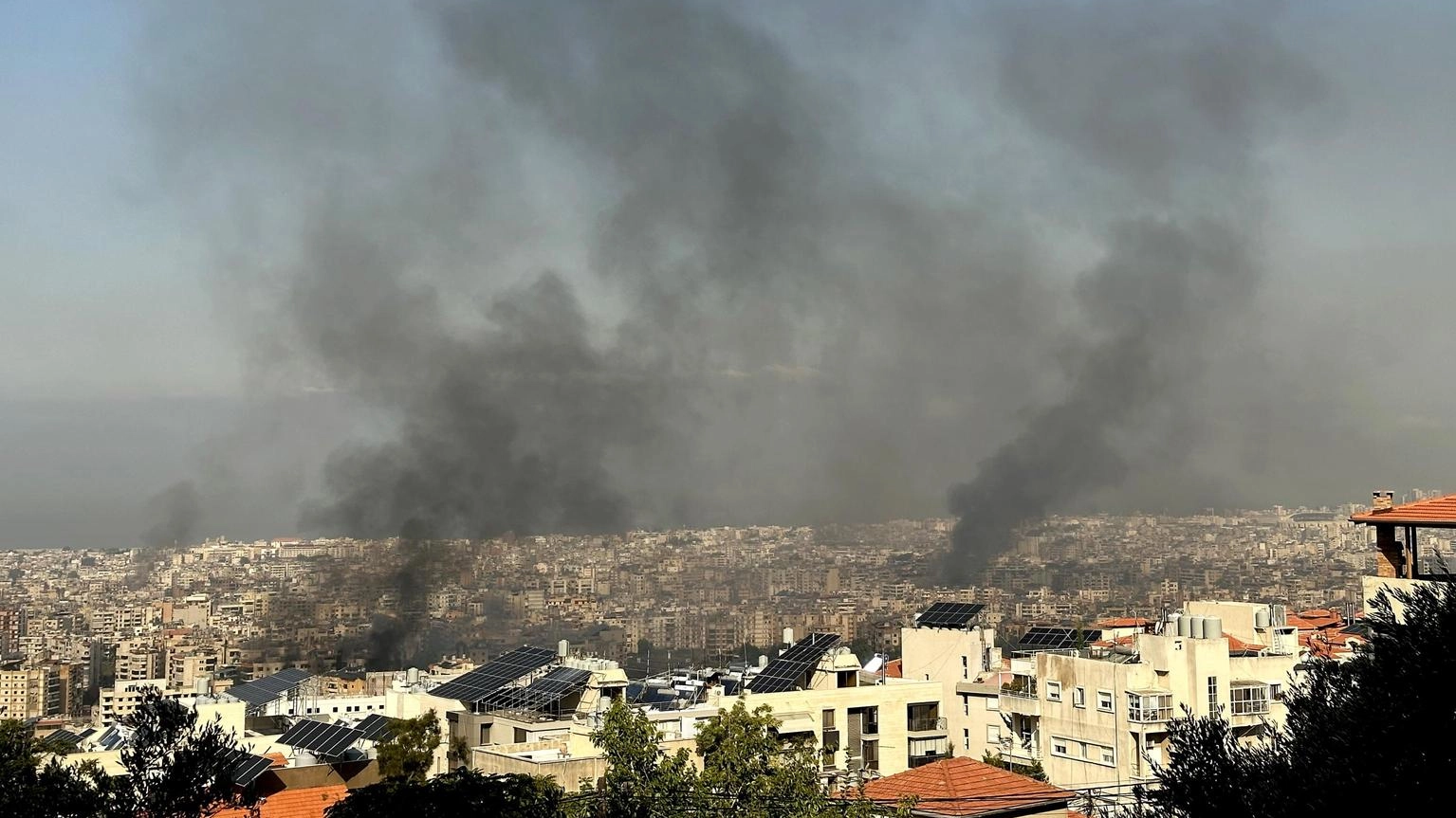 Media, Israele intende intensificare attacchi a Beirut