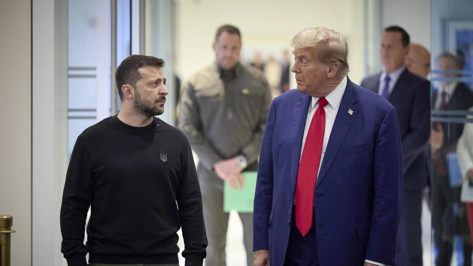 Zelensky, 'eccellente scambio telefonico con Trump'