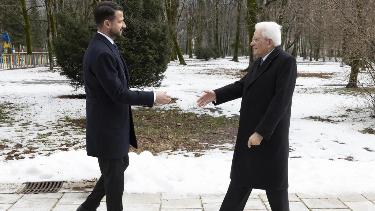 Sergio Mattarella sottolinea l'impegno dell'Italia nel supportare l'adesione del Montenegro e dei Balcani occidentali all'UE.