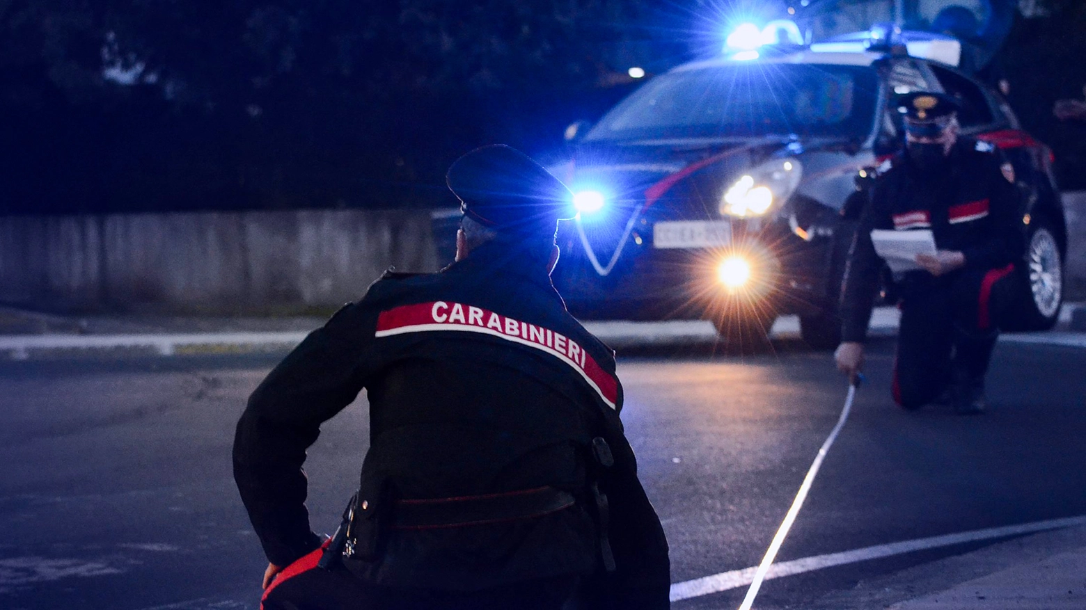 Sul posto indagano i carabinieri di Saronno (foto di repertorio)