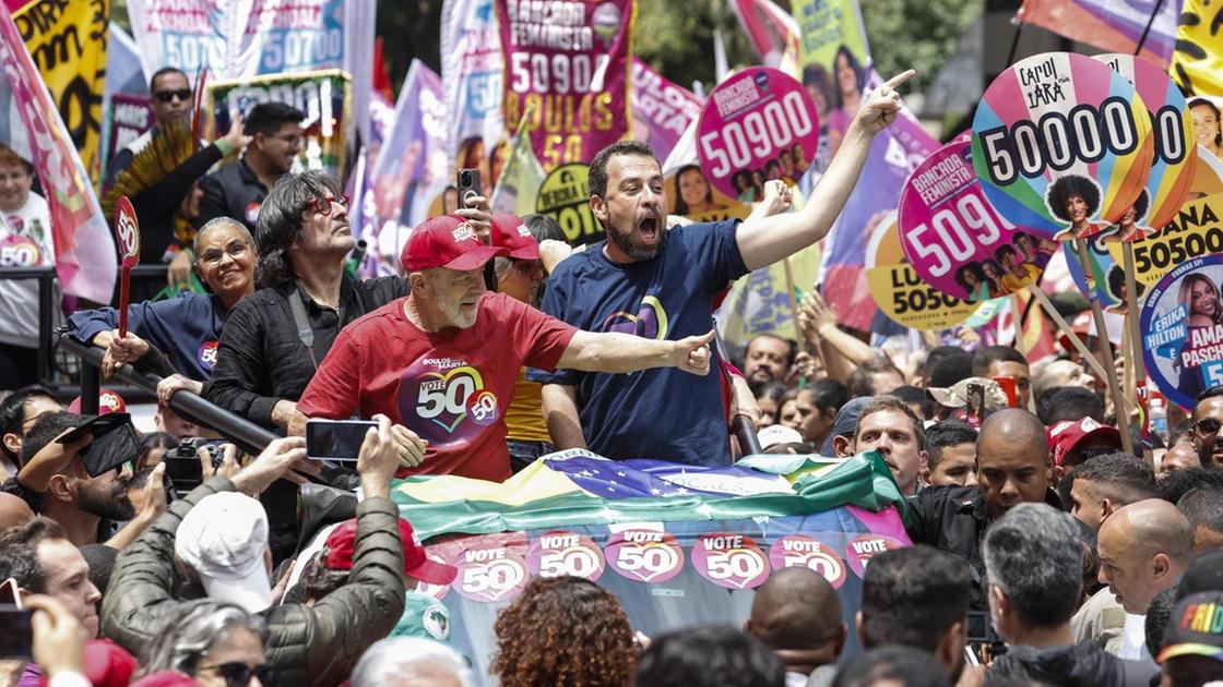 Lula brinda a Rio, e si prepara a lottare per San Paolo