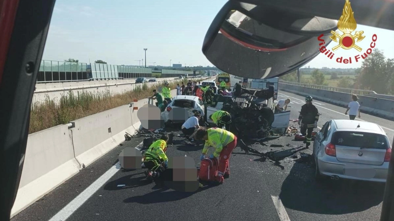 L'incidente in A4 tra Meolo e San Donà (Ansa)