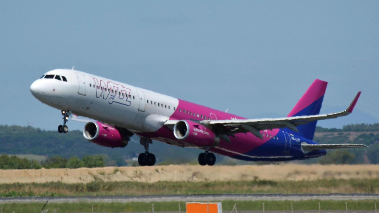 Wizz Air sospende i voli su Israele e Giordania