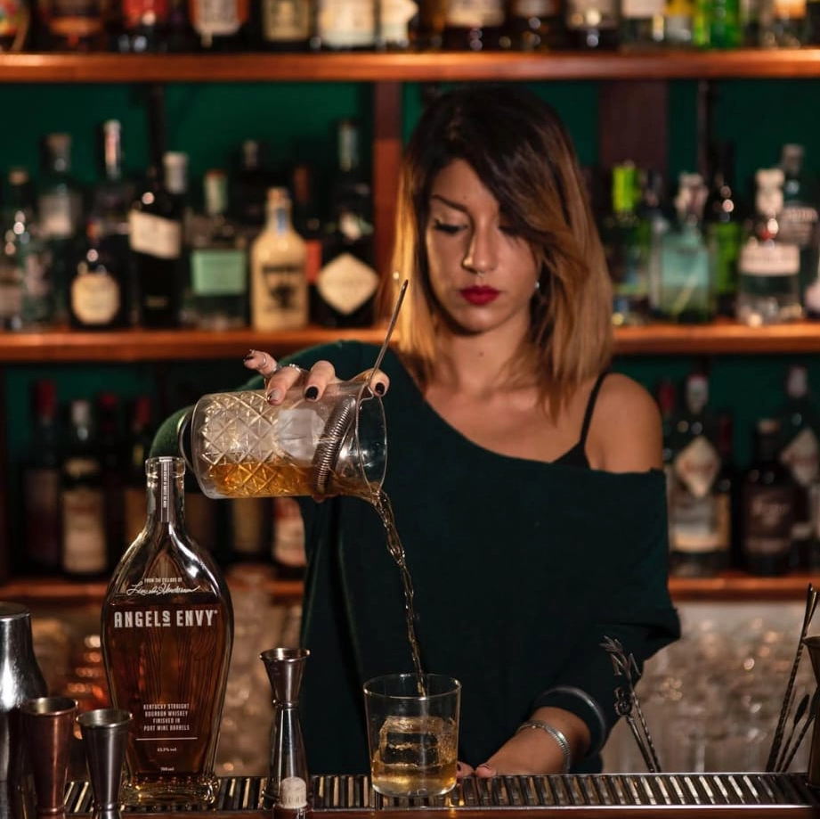 Roberta Martino, drinksetter per Anthology by Mavolo (foto Luca Dammicco e Bruno Tosatti)