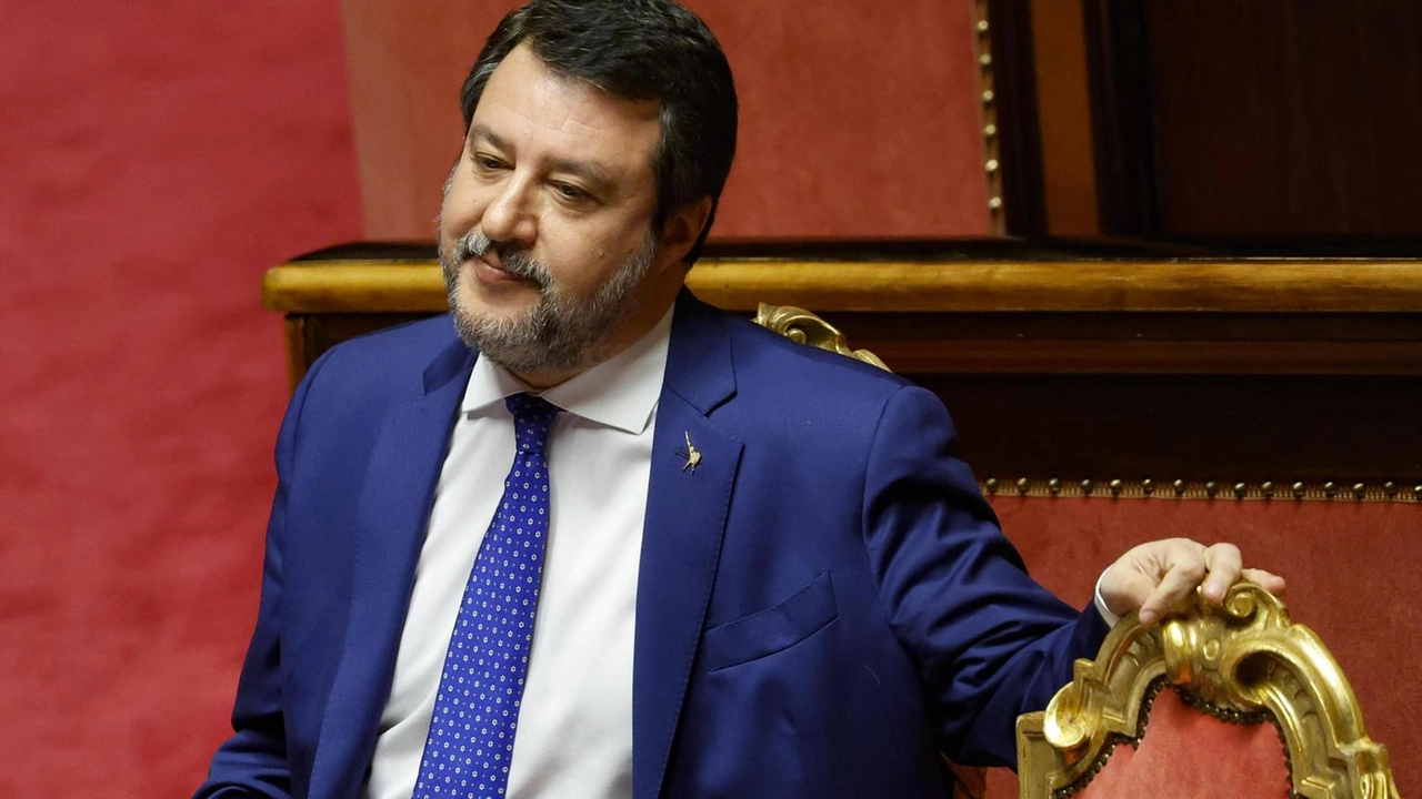 Il governo italiano non ha ricevuto richieste per inviare soldati in Ucraina, afferma Salvini.