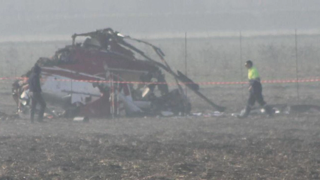 Un elicottero si è schiantato a Castelguelfo di Noceto causando la morte di Lorenzo Rovagnati e due piloti. Indagini in corso.