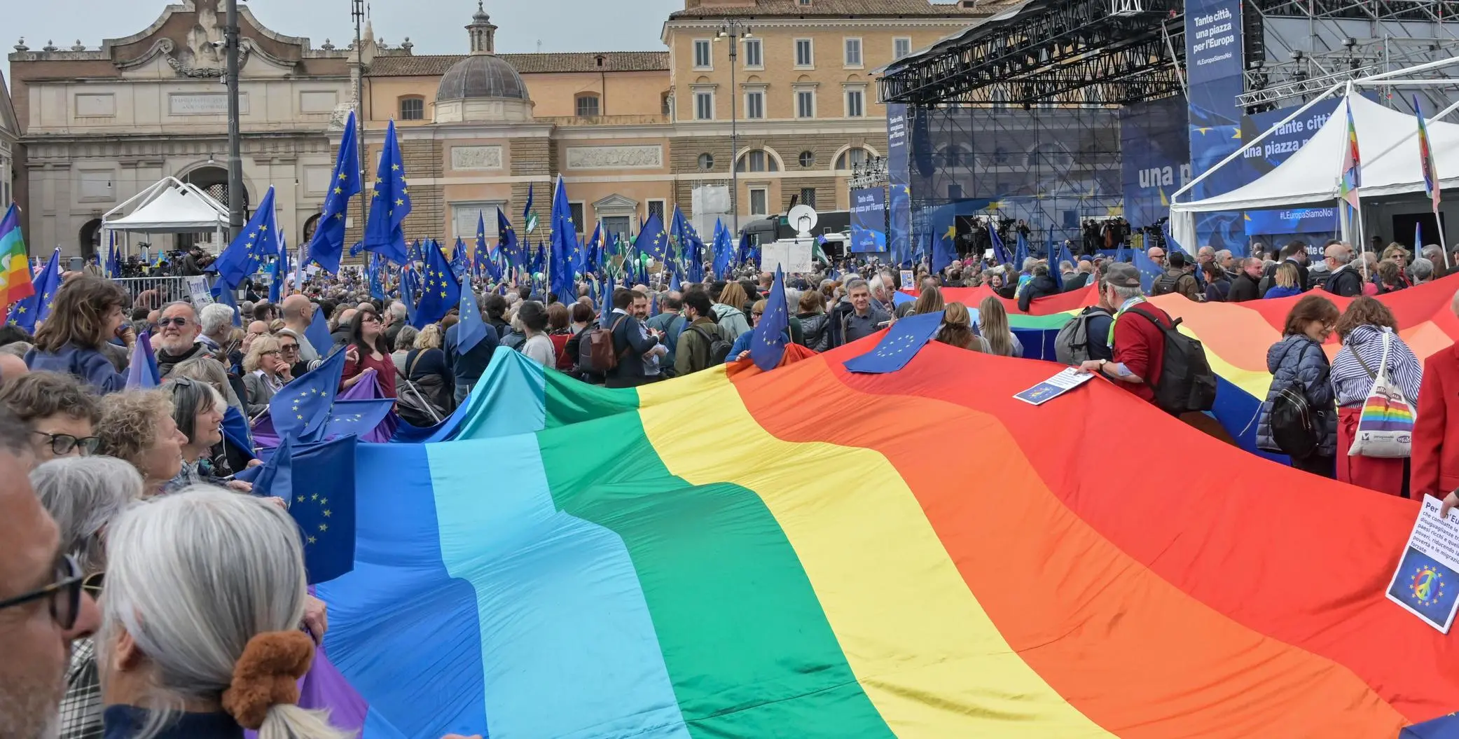 L’ex premier belga: "Alla Ue serve una difesa comune. L’Ucraina entri subito nell’Unione"