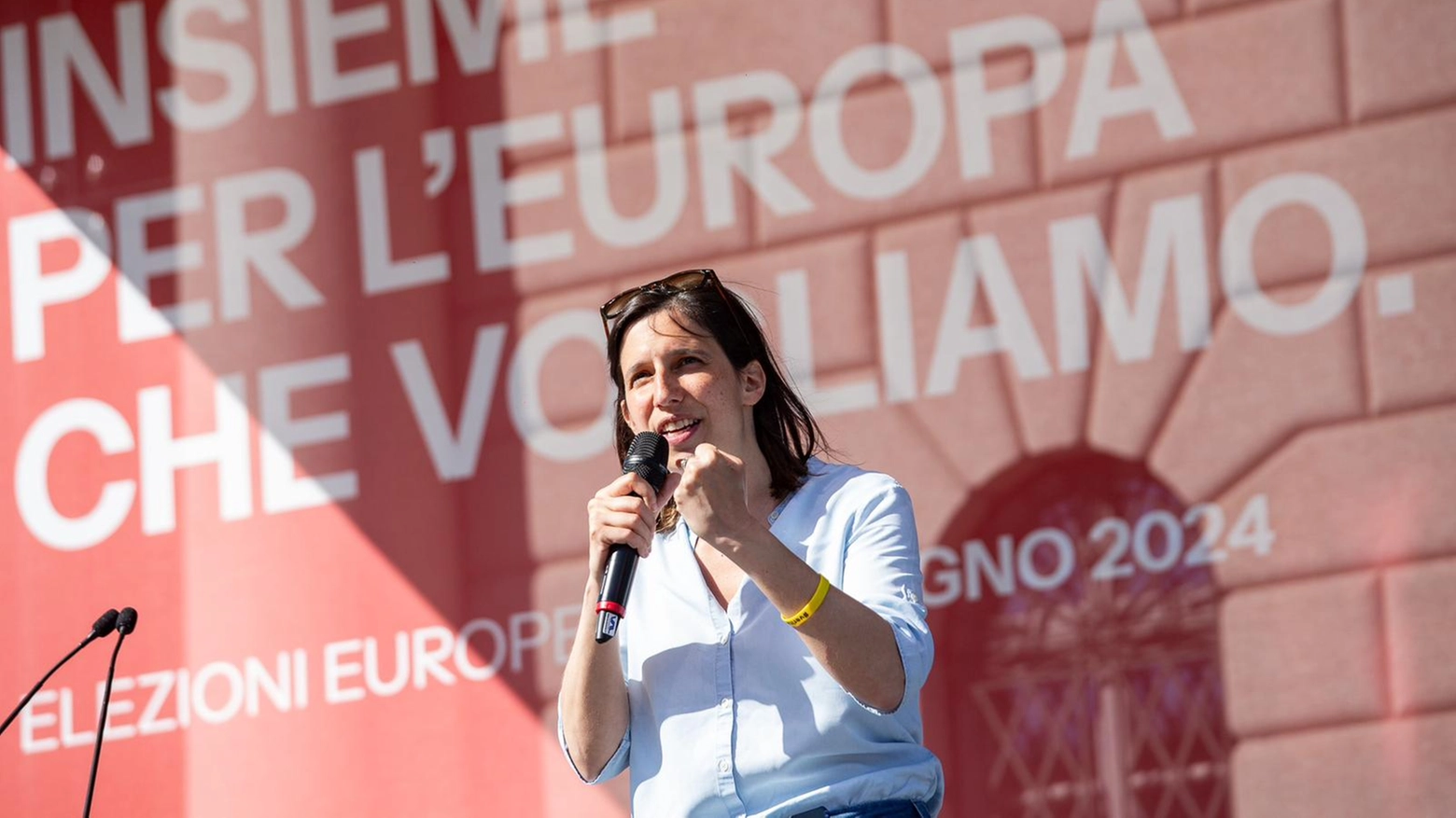 L'intervento di Elly Schlein dall’Arco della Pace a Milano