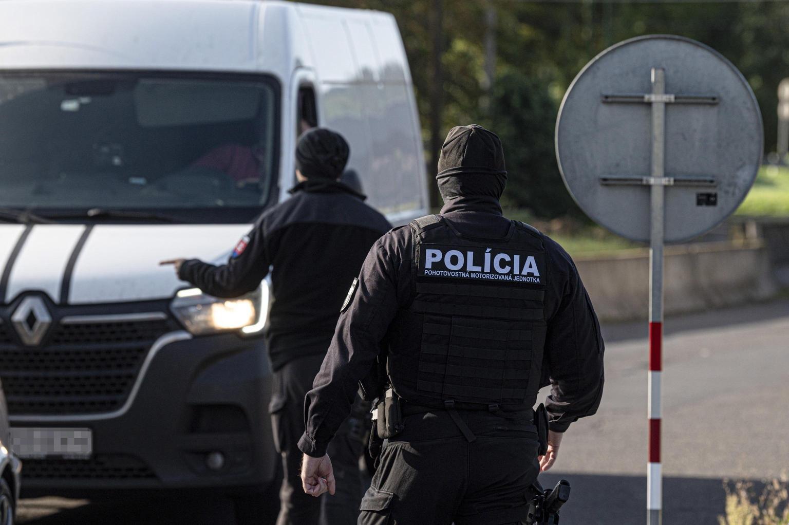 Studente di 18 anni uccide due persone in una scuola a Spiska Stara Ves