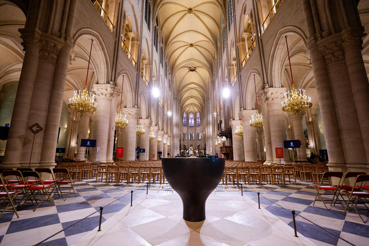 La cattedrale di Notre Dame riapre oggi al mondo dopo il devastante incendio dell'aprile 2019