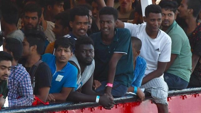 Processo Open Arms: "Sequestrò 147 migranti". Chiesti sei anni per Salvini. Il ministro: difesi i confini