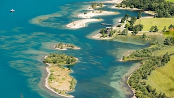 Svizzera, 10 meravigliose spiagge di sabbia. Come al mare, ma ci si tuffa in laghi e fiumi