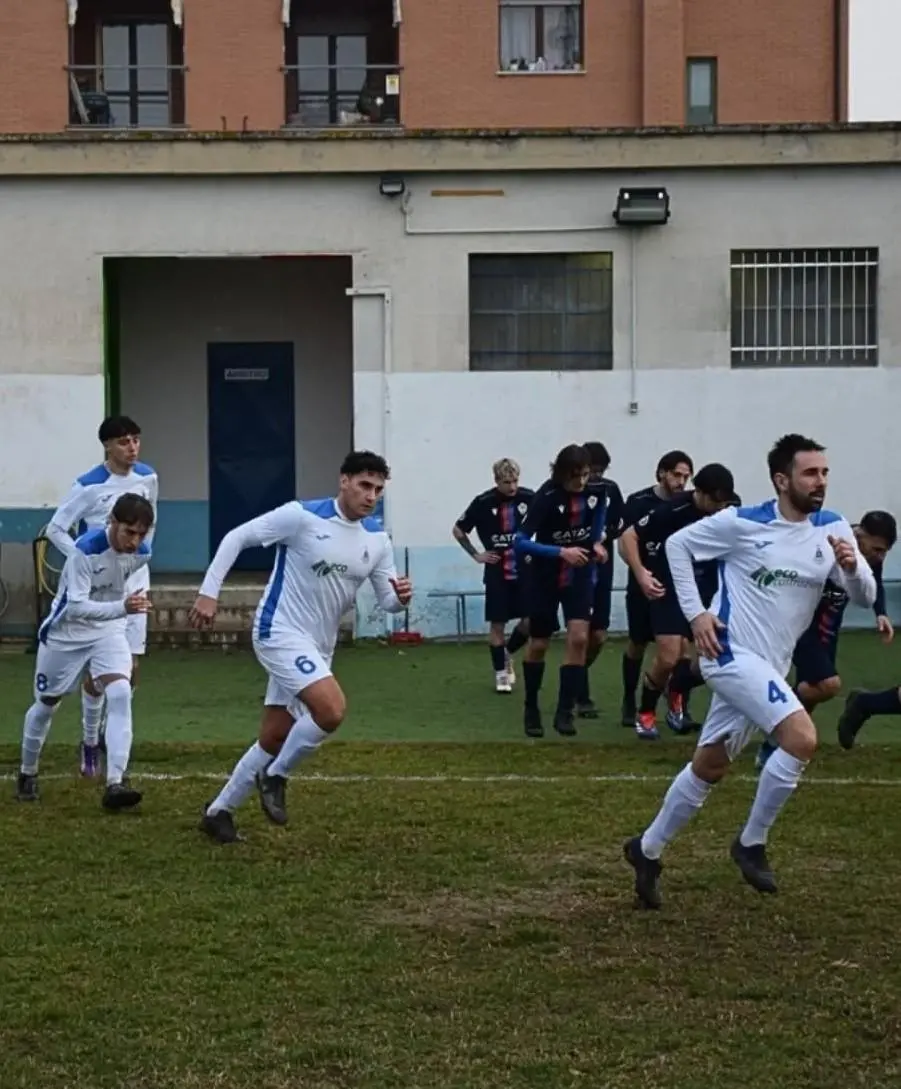 Seconda categoria, ultima giornata scoppiettante nei nostri gironi. Il Loreto scavalca in testa l’Ankon Dorica in crisi. Le Torri tengono a distanza il Cupramontana