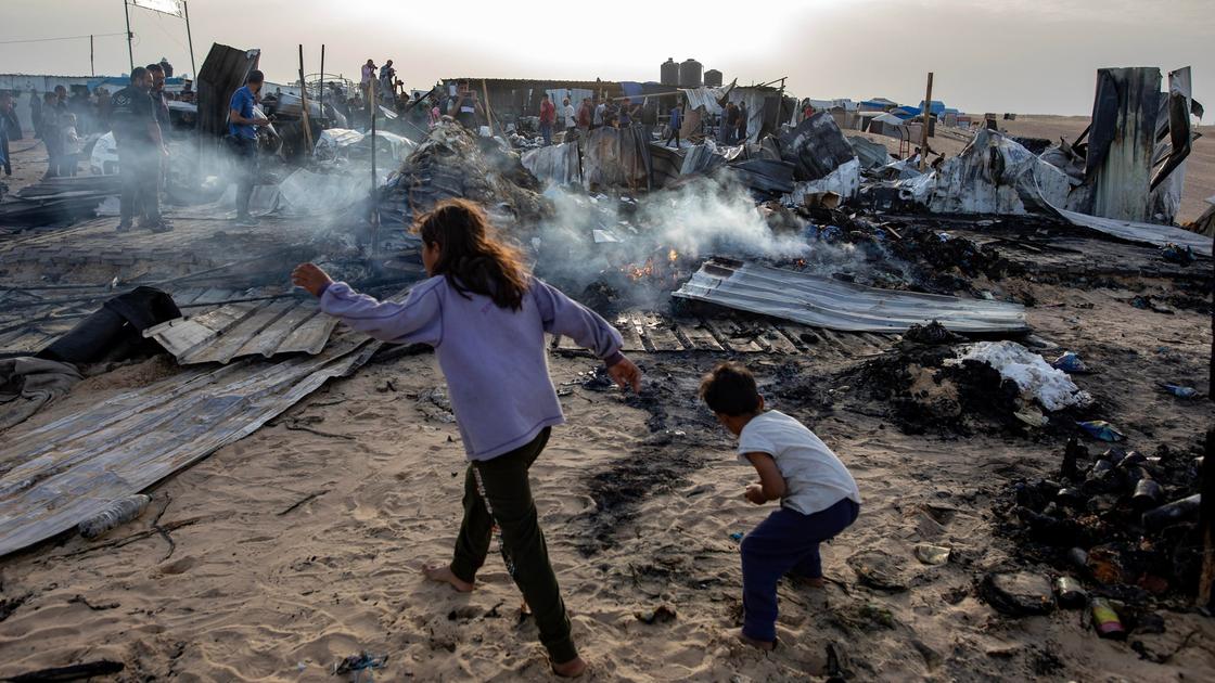 Israeliska stridsvagnar i centrum av Rafah.  Tel Aviv: Inga nya räder från…