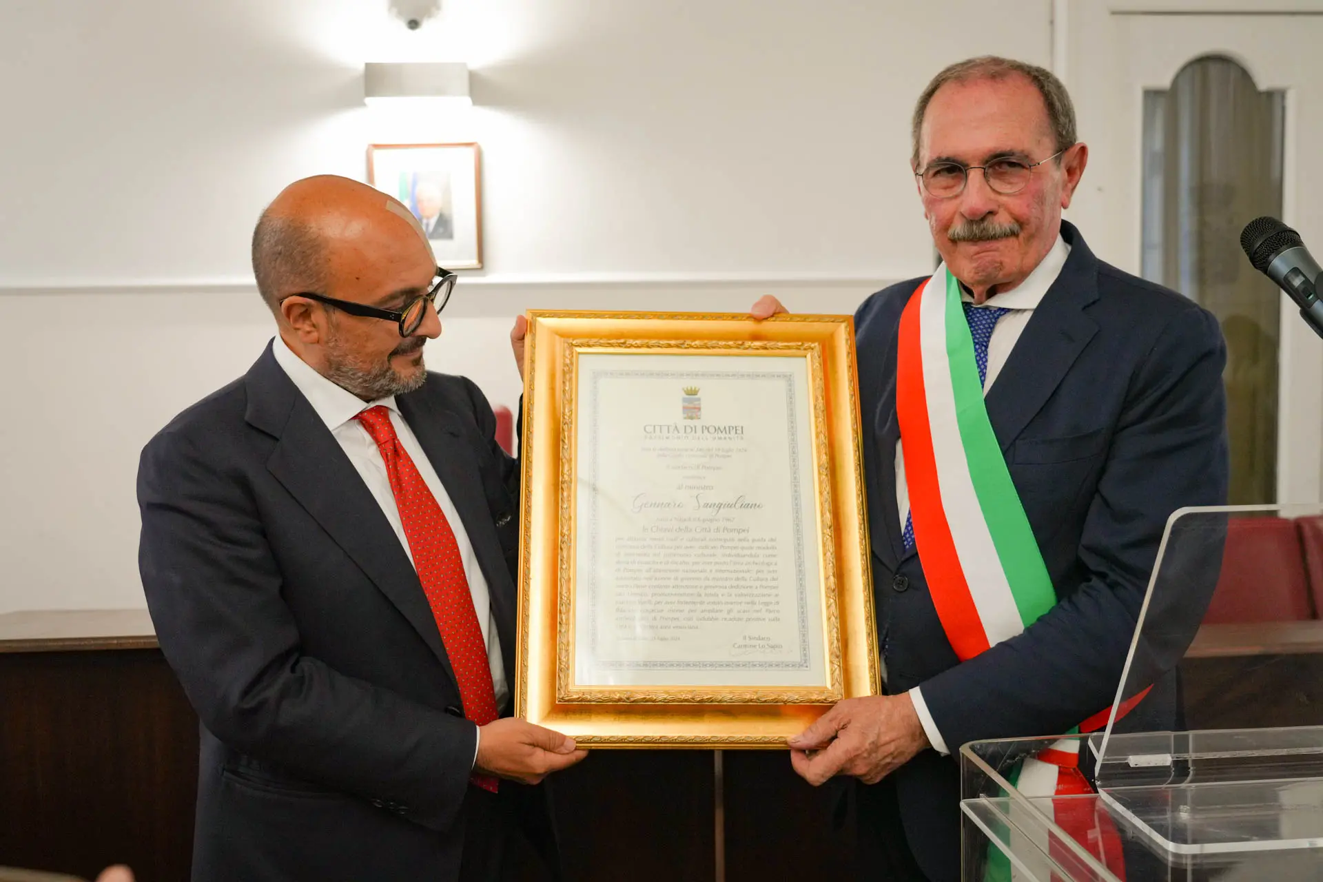 Pompei, Consegnate Le Chiavi Della Città Al Ministro Sangiuliano