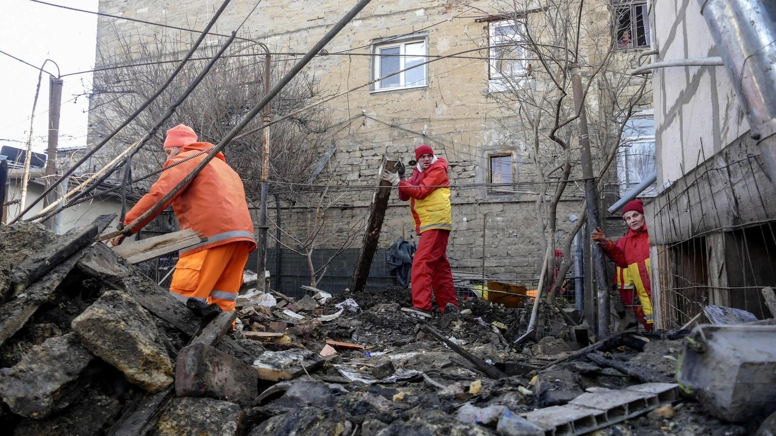 Ucraina: droni russi su Odessa, un morto e sette feriti