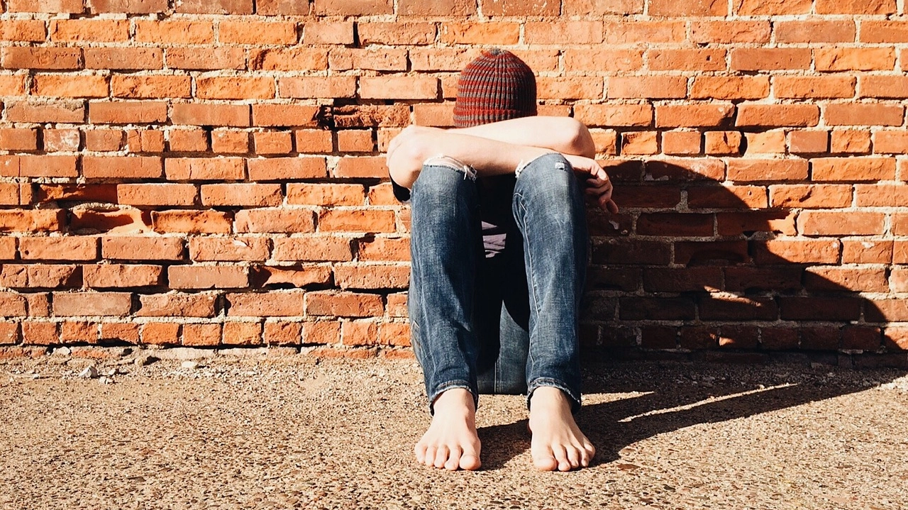 Treviso, bullismo a scuola: 16enne aggredisce per mesi due coetanei. La denuncia di una mamma