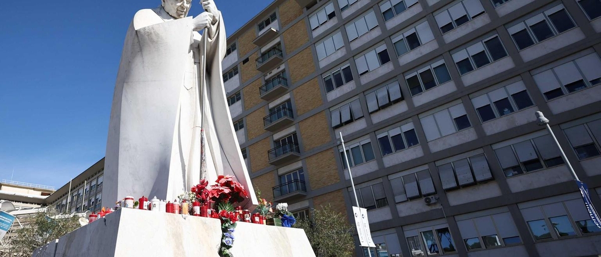 Anche domani per il Papa solo Angelus scritto