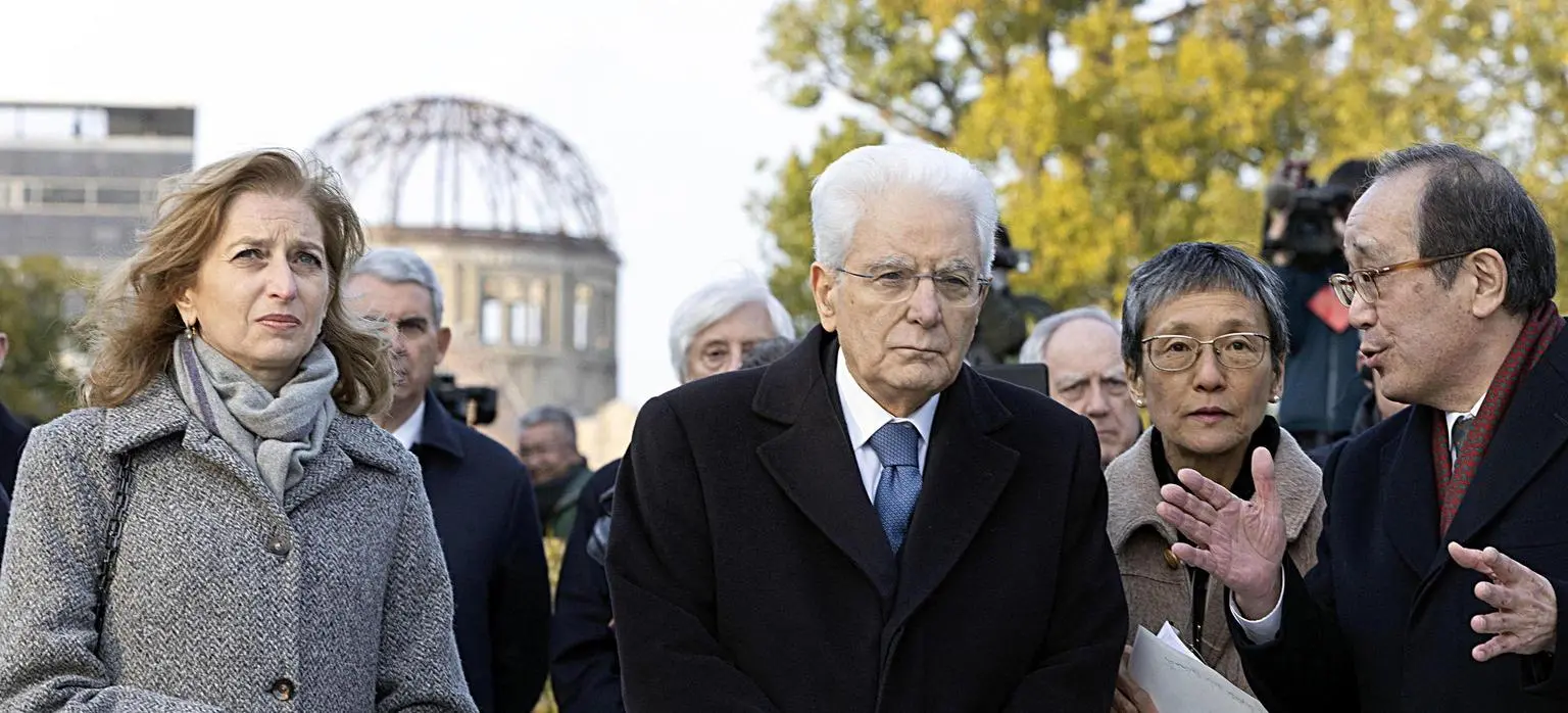 Mattarella a Hiroshima. Affondo contro la Russia: "No alle minacce nucleari"