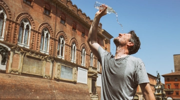 L’estate bussa alla porta dell’Italia. Ondata di caldo nel weekend delle elezioni. Ma attenzione ai temporali