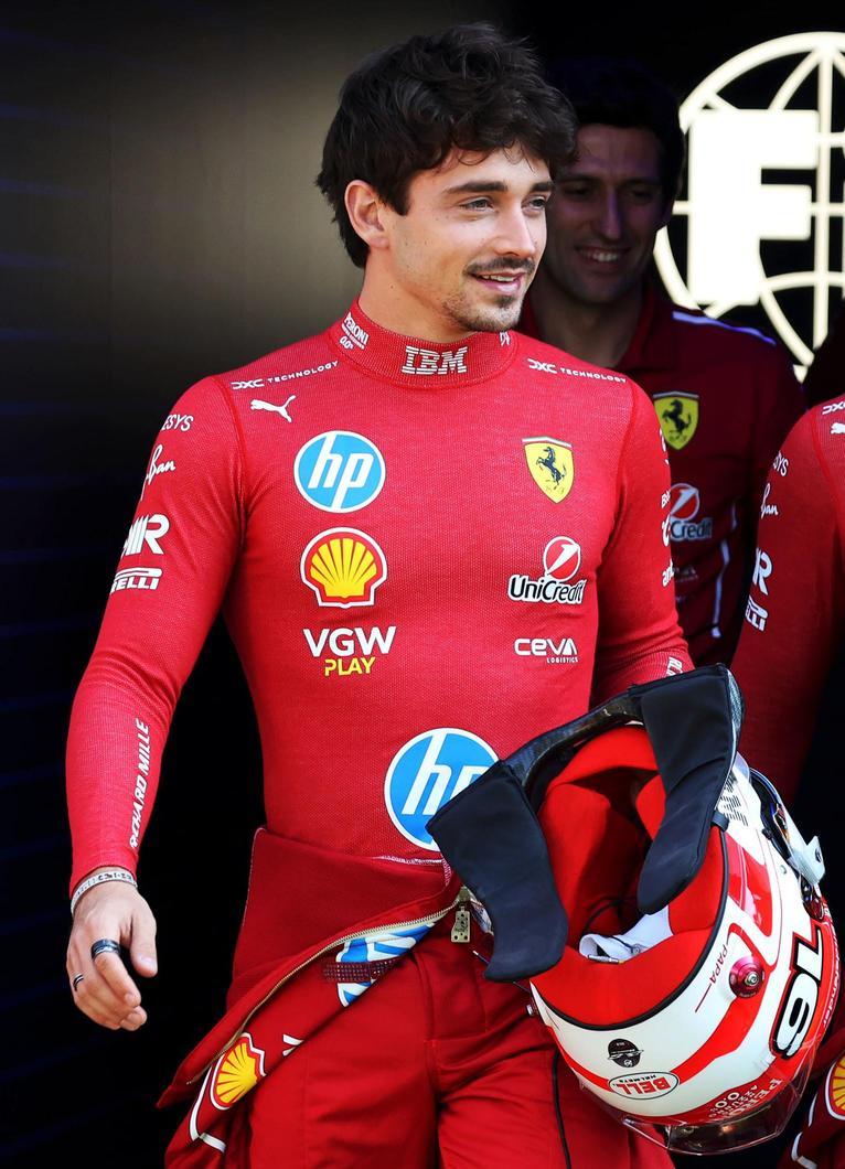 Leclerc pronto a sfidare Hamilton in Ferrari: obiettivo titolo mondiale