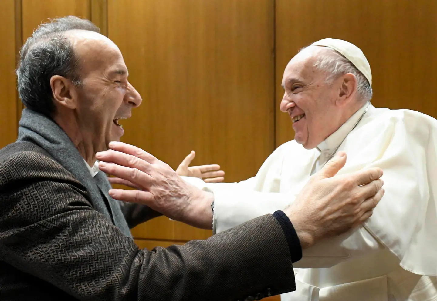 Giornata mondiale dei bambini, Roberto Benigni con il Papa in Vaticano