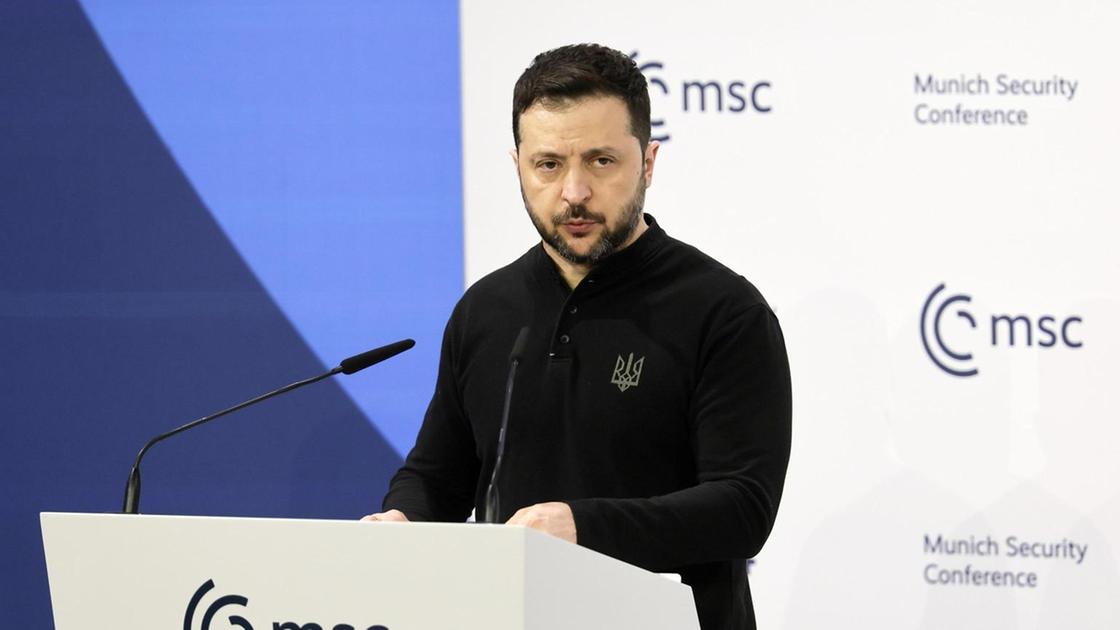 Zelensky: "Pronti per un piano comune con Trump e difesa europea"