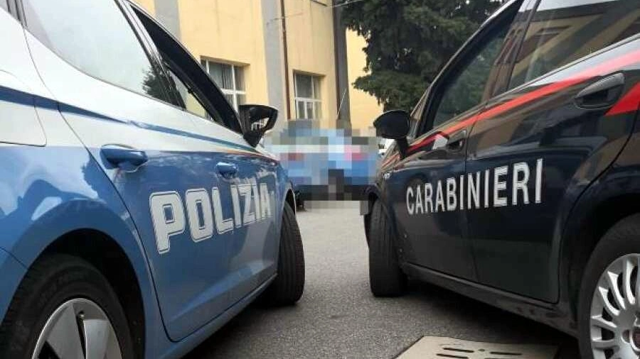 Quindicenne rapina un coetaneo a Treviso: arrestato. Si cercano i due complici