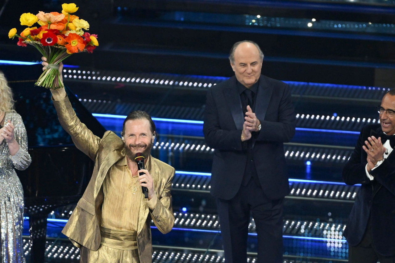 Jovanotti, superospite della prima serata di Sanremo 2025