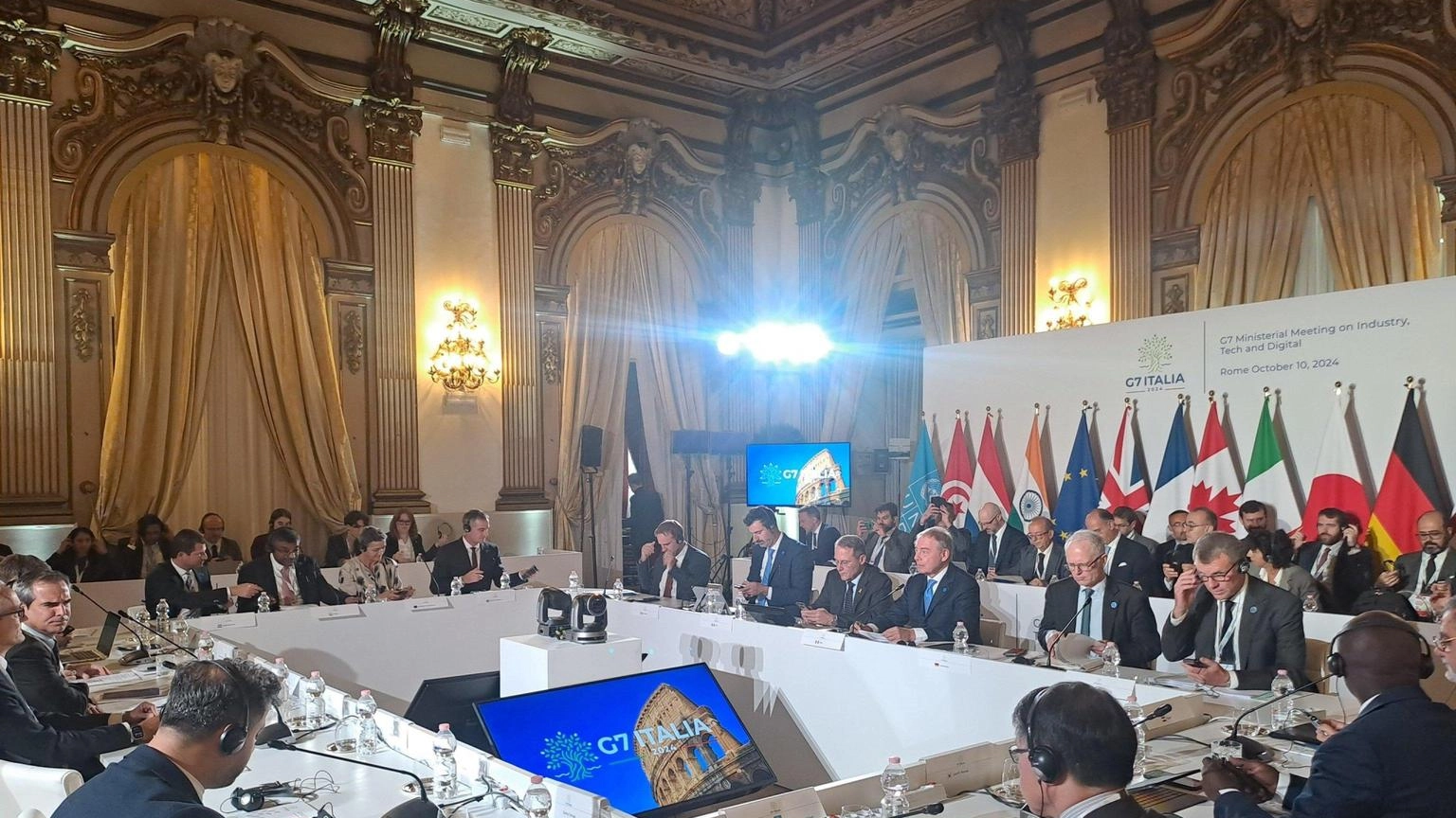 Urso, 'nuova centralità alla politica industriale del G7'