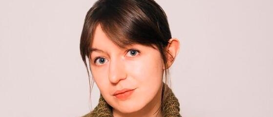 Sally Rooney, come il successo della semplicità divide la critica