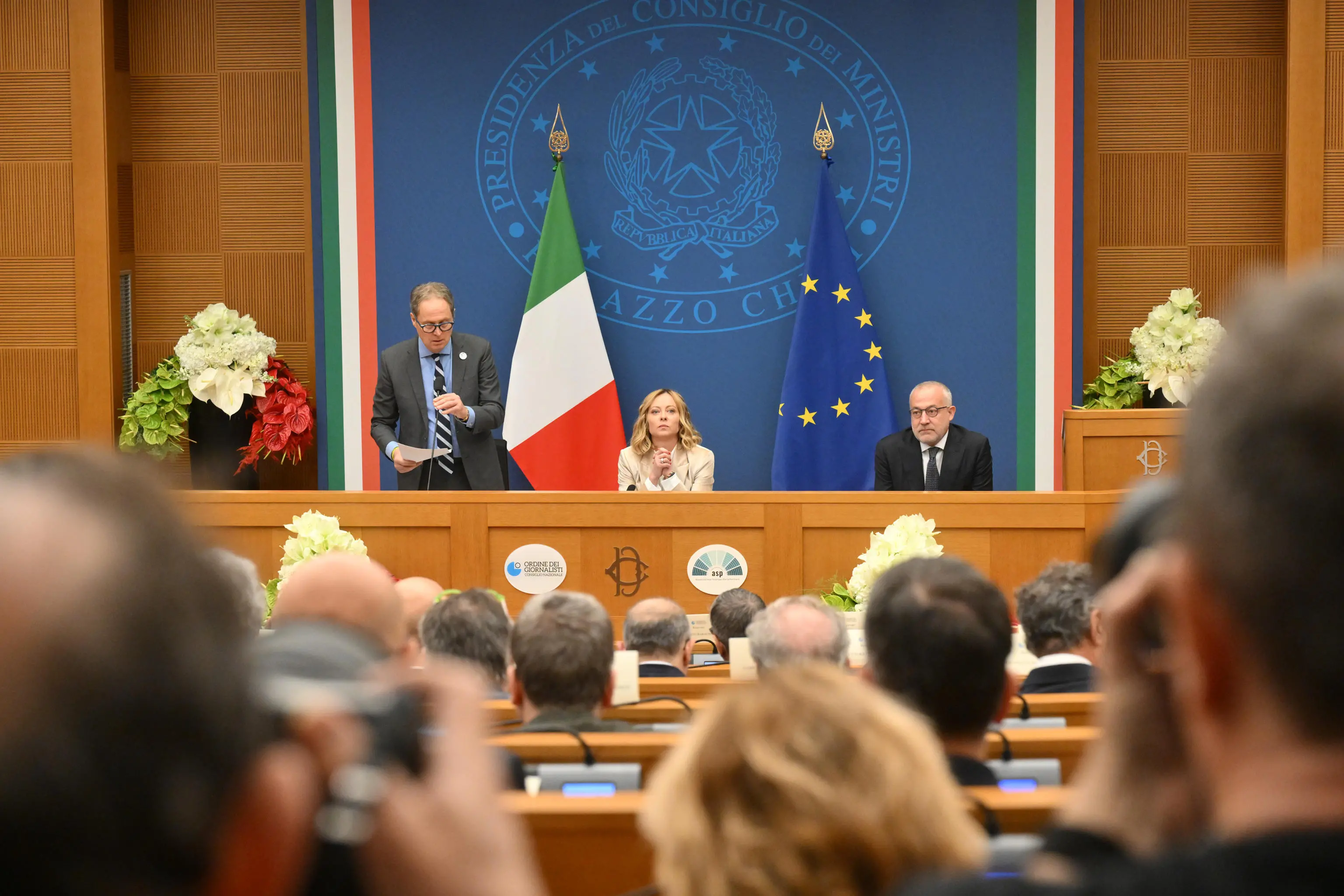 Conferenza di Giorgia Meloni oggi: Cecilia Sala, Musk, tasse, le minacce di Trump e un premio per il maresciallo Masini. Cosa ha detto