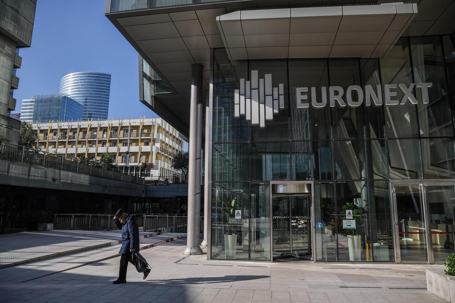 Borsa: l'Europa chiude in rialzo ai massimi storici