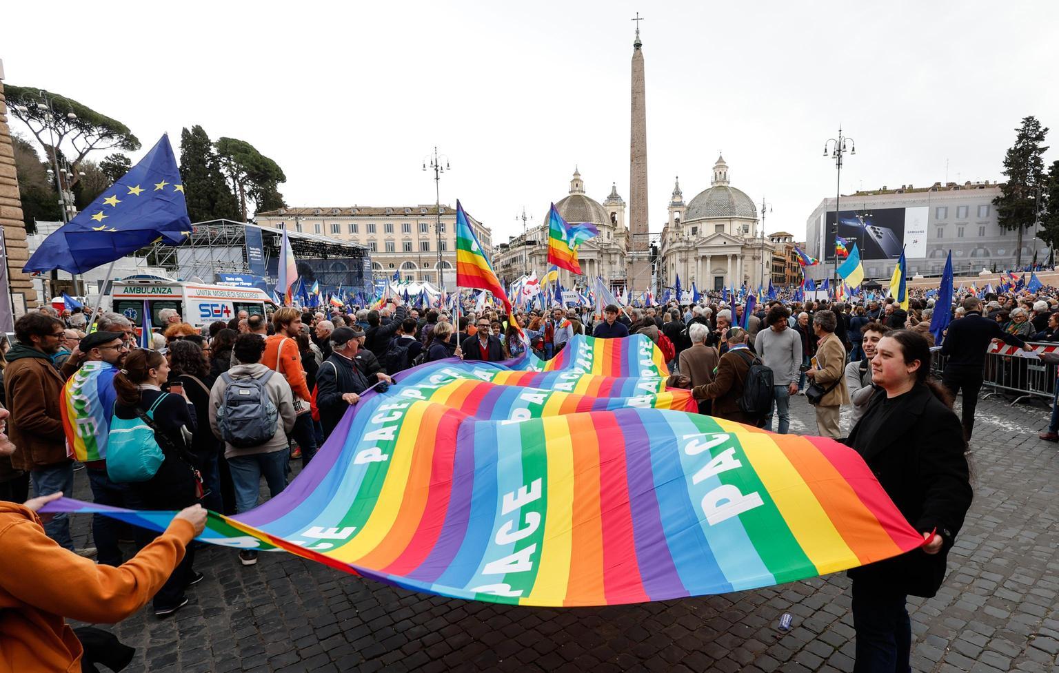 Al via la manifestazione a piazza del Popolo