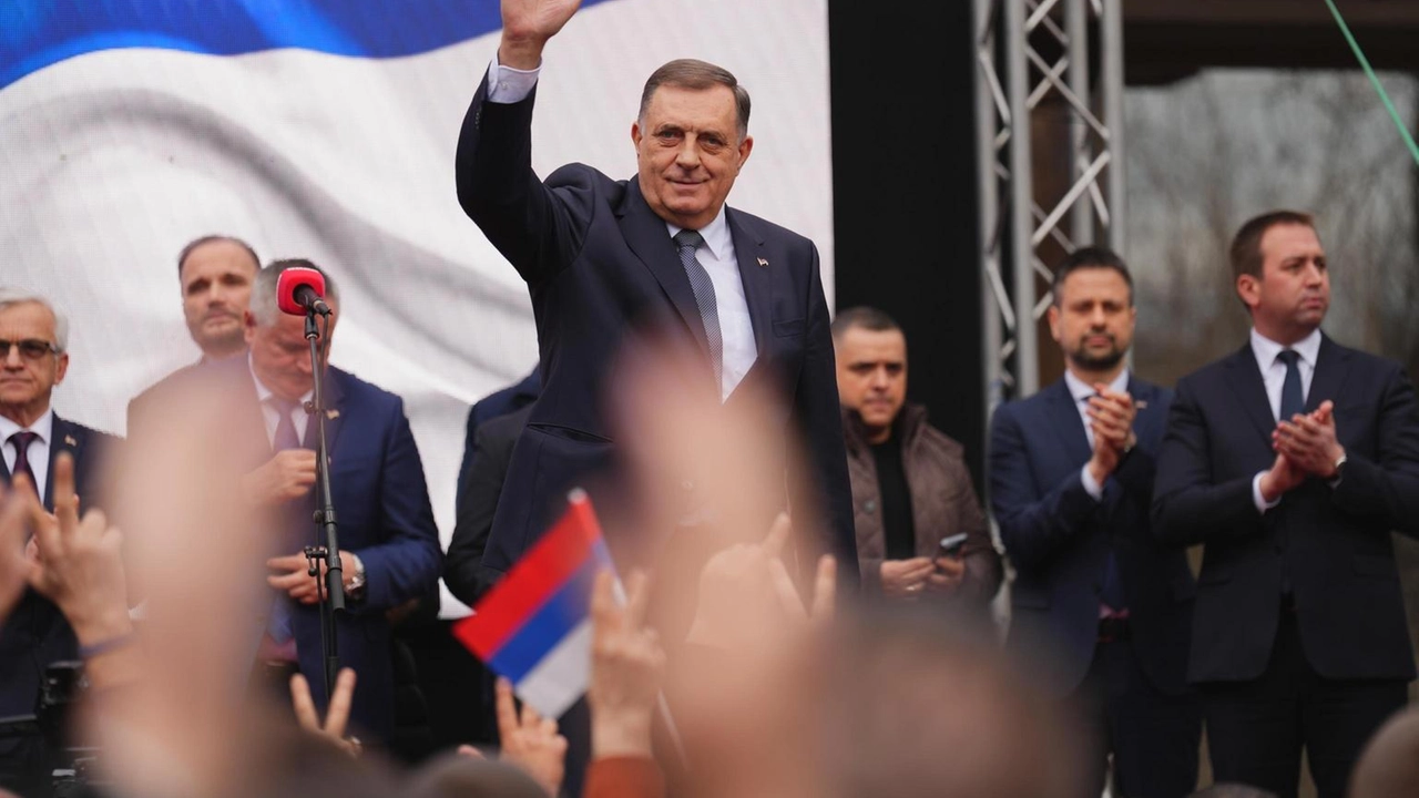 La procura della Bosnia-Erzegovina ha emesso ordini di arresto per Dodik e altri leader della Republika Srpska.