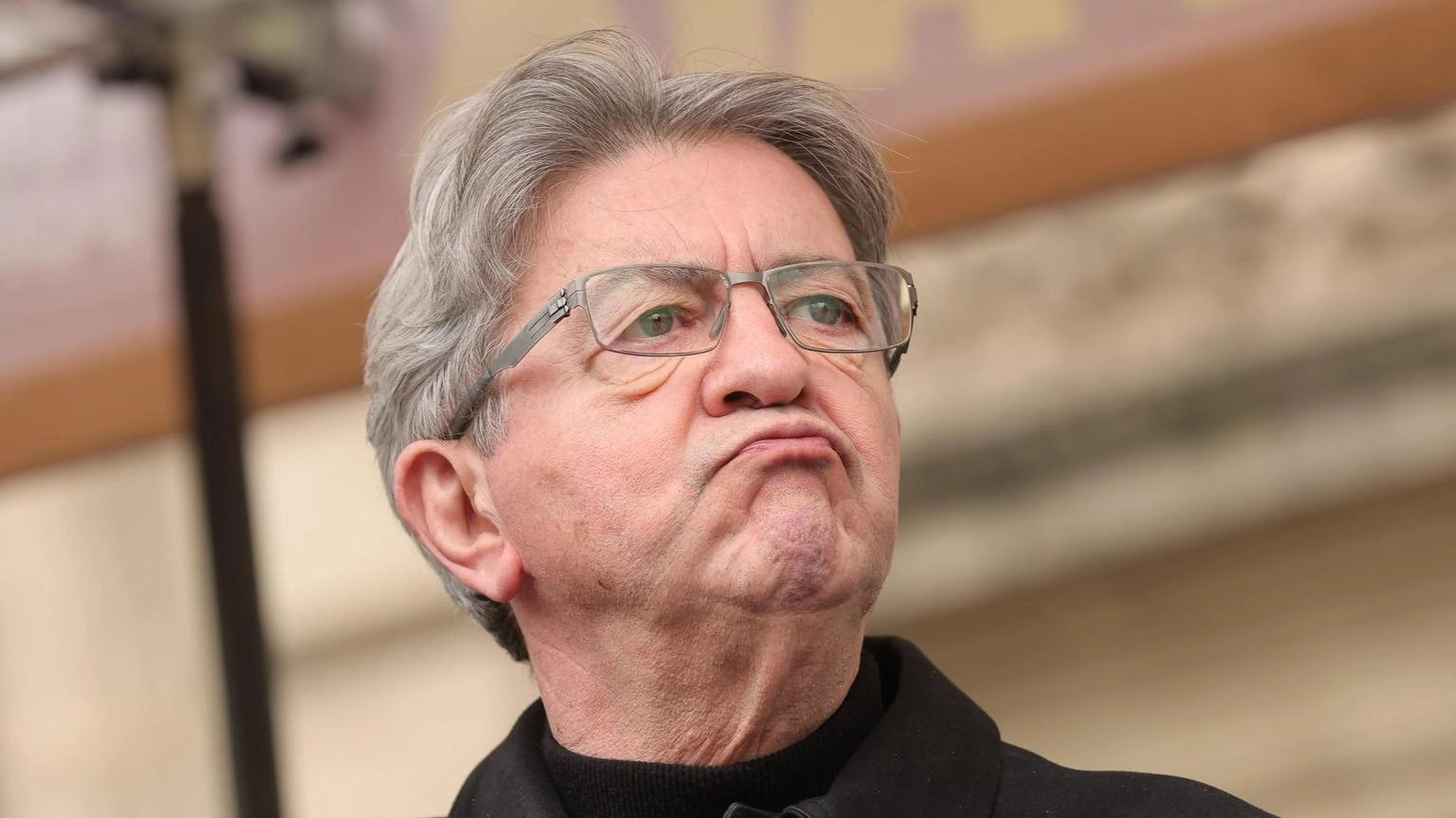 Mélenchon, 'l'elezione è stata rubata'