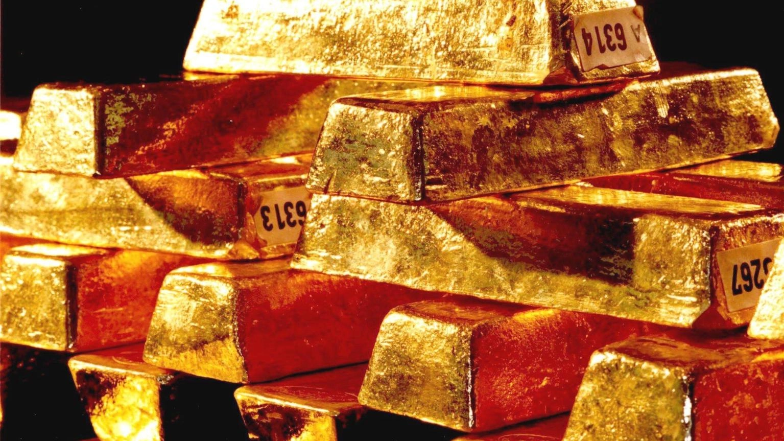 Prezzo oro vola a 2.156,06 dollari, nuovo record