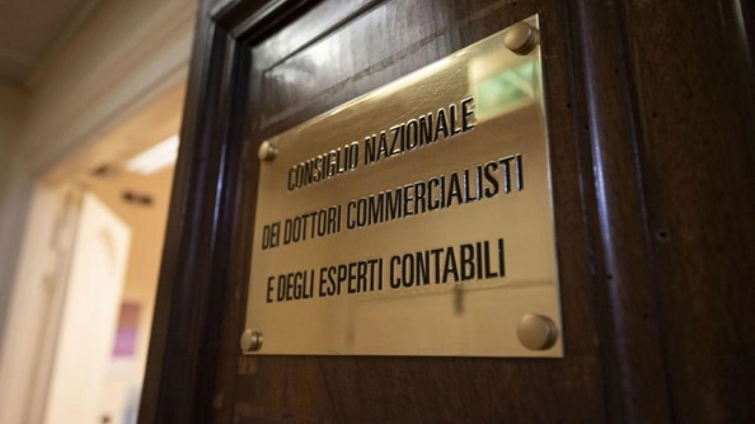 Commercialisti, 'bene la proroga delle certificazioni uniche'