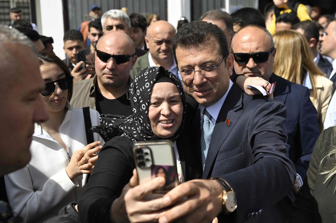 Ekrem Imamoglu, sindaco di Istanbul arrestato in Turchia (Ansa)