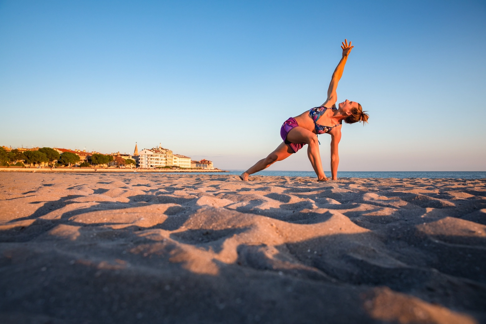 Yoga in spiaggia a Grado