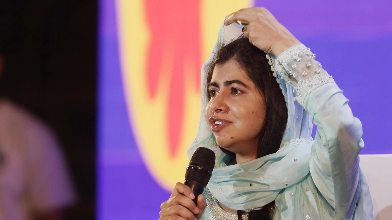 Malala Yousafzai invita i leader musulmani a non legittimare il governo talebano e a difendere l'istruzione delle donne e dei diritti umani.