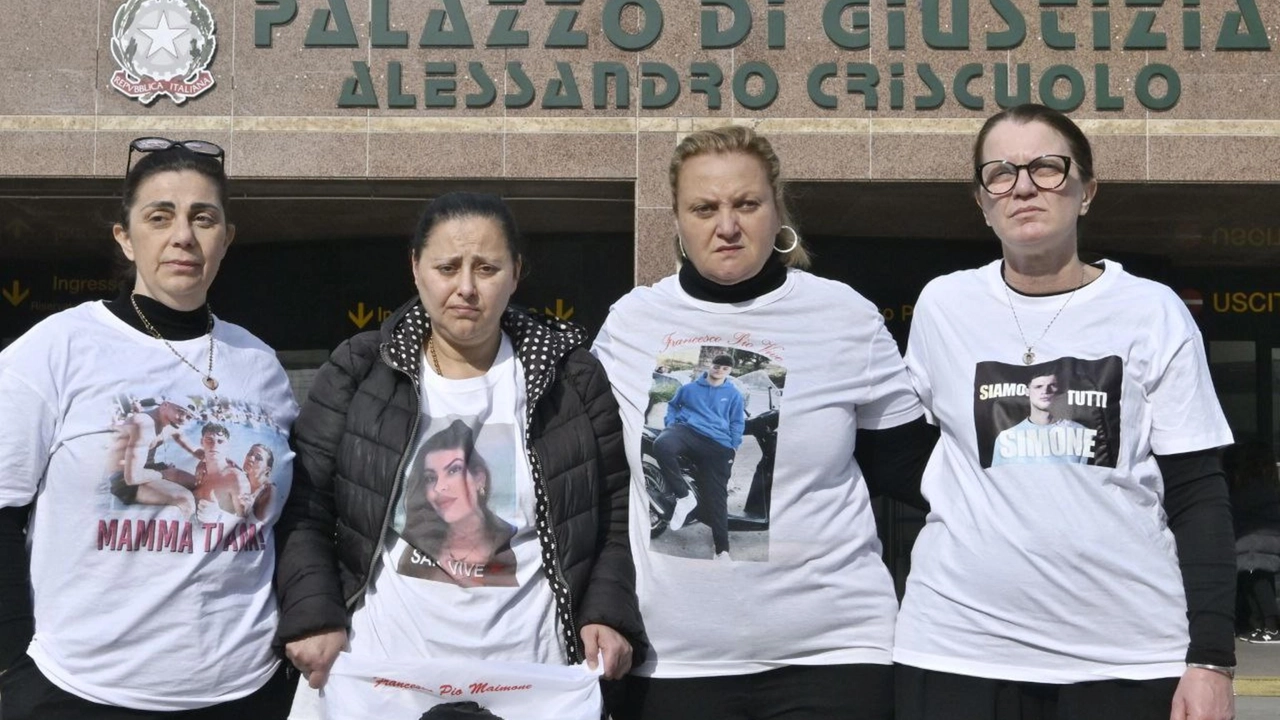 Pizzaiolo ucciso: il padre, ai ragazzi dico 'deponete le armi'