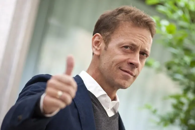 Elezioni regionali Abruzzo, Rocco Siffredi: “Votiamo con il cuore”