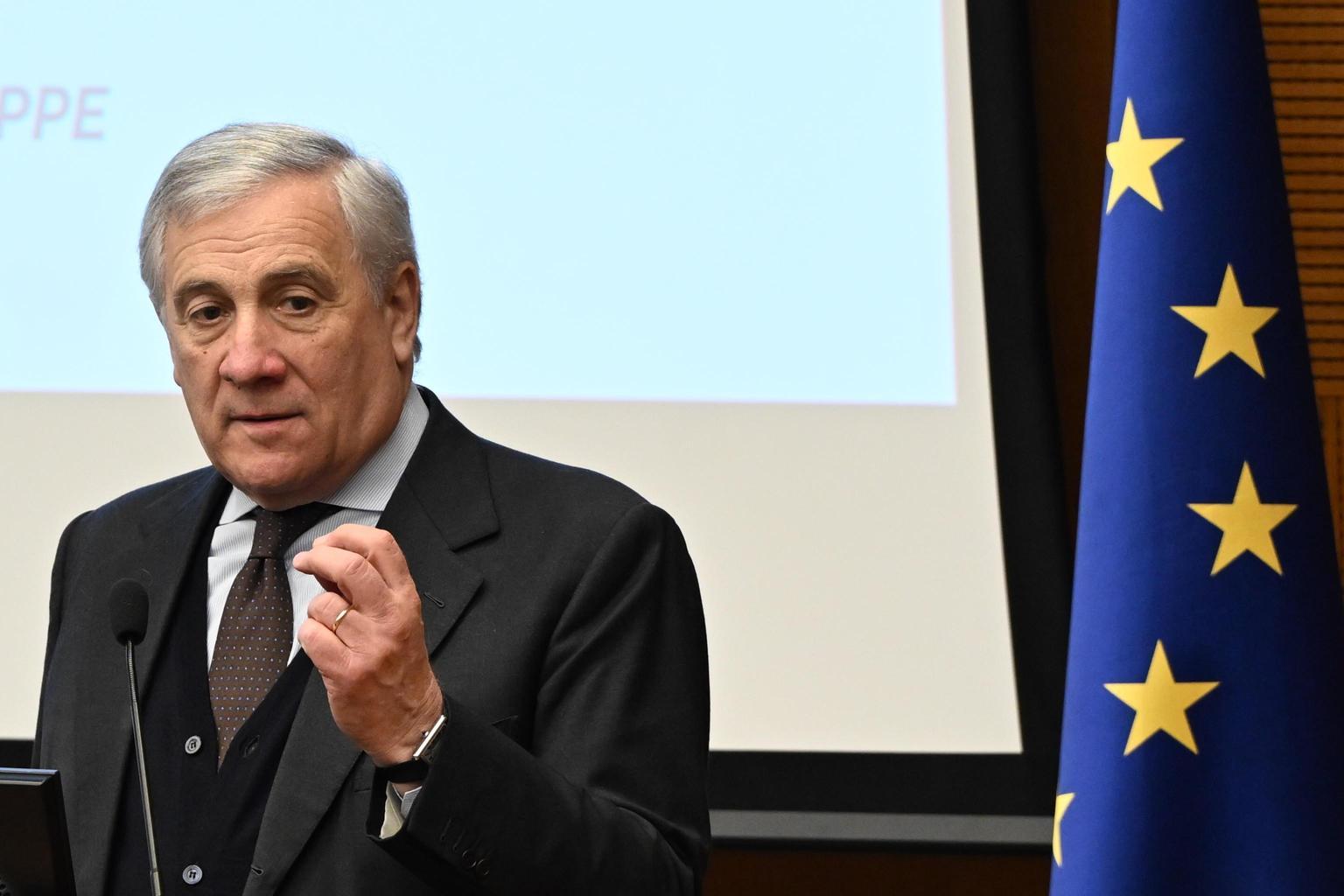 Tajani smentisce tensioni in Forza Italia: accordo sul candidato del centrodestra