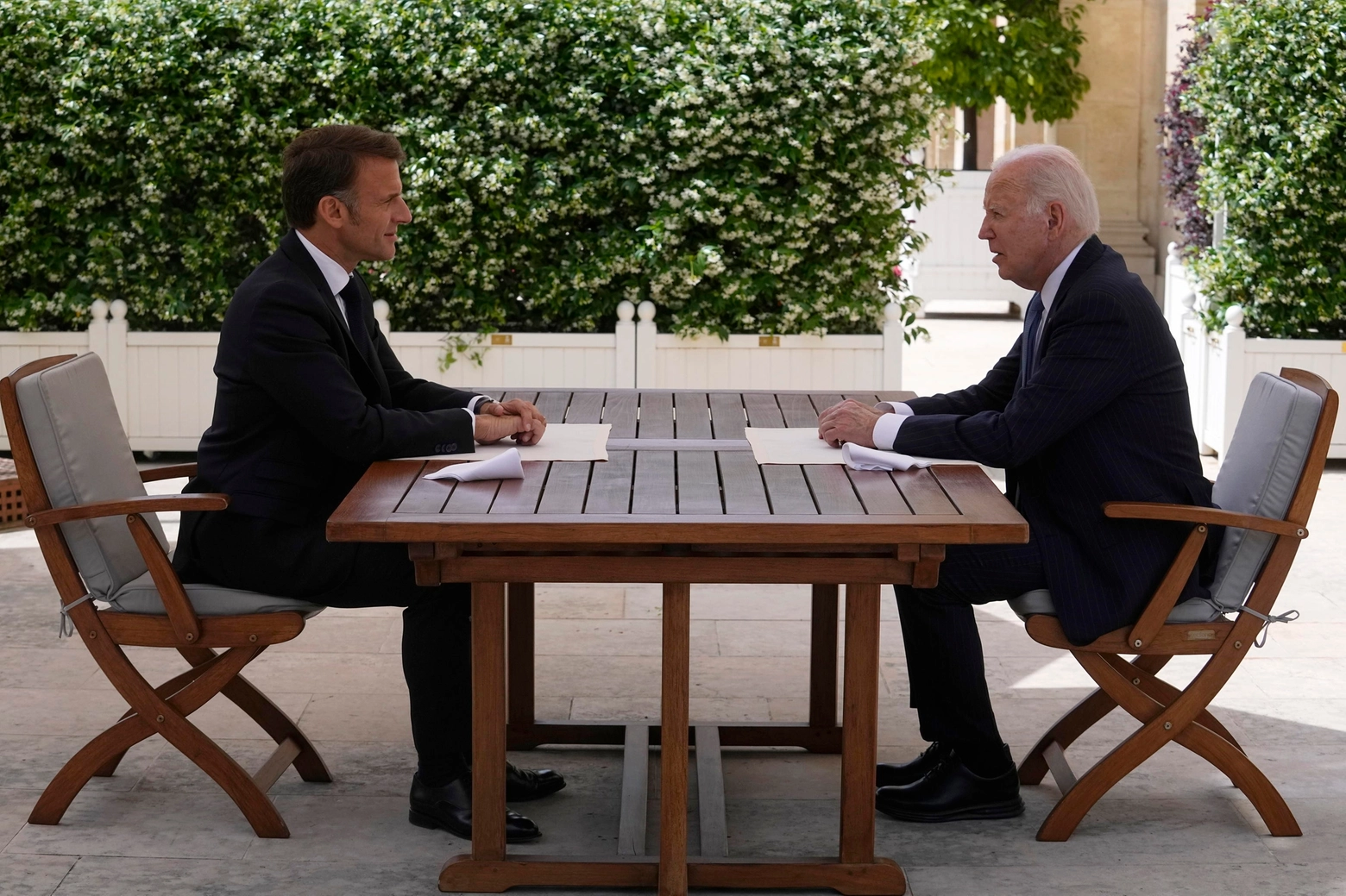 Emmanuel Macron e Joe Biden