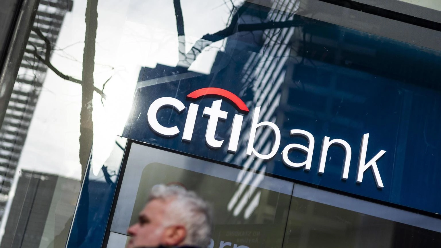 Citigroup chiude il primo trimestre con utile e ricavi in calo